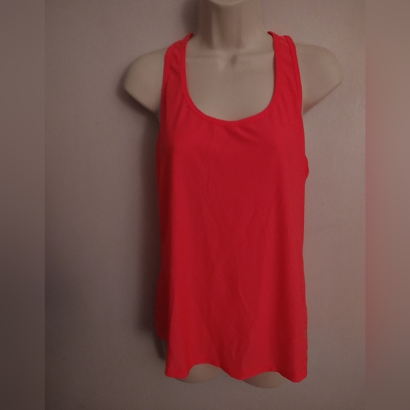 Tank top bundle - Picture 2 of 11